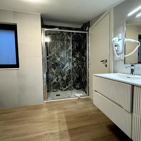 L'ancora Luxury 4*