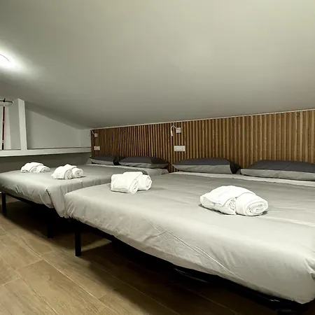 L'ancora Luxury 아파트호텔 폴리코로