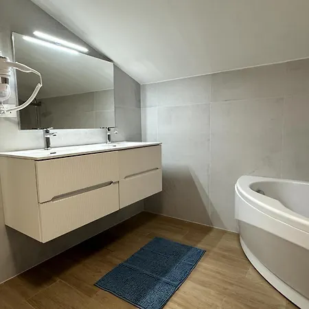 L'ancora Luxury 4*