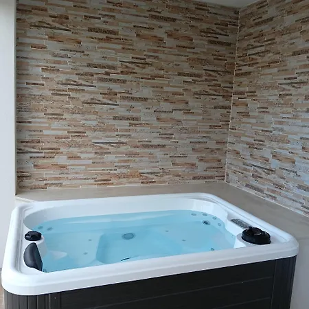 L'ancora Luxury 아파트호텔